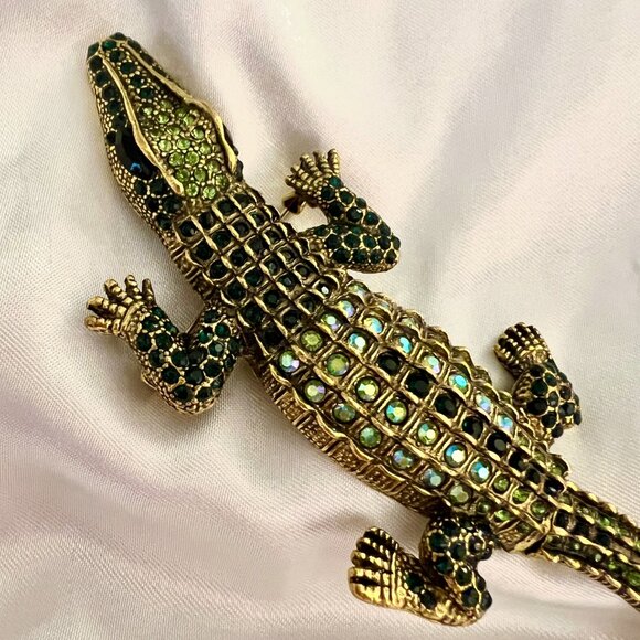 🧷Vintage XL Lizard Brooch with Moving Tail - Green Rhinestone and CZ - Picture 2 of 5